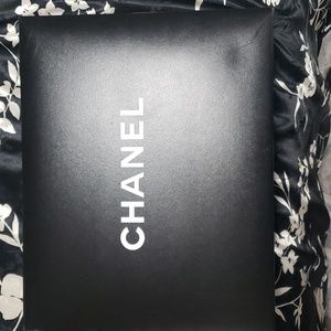 Chanel box